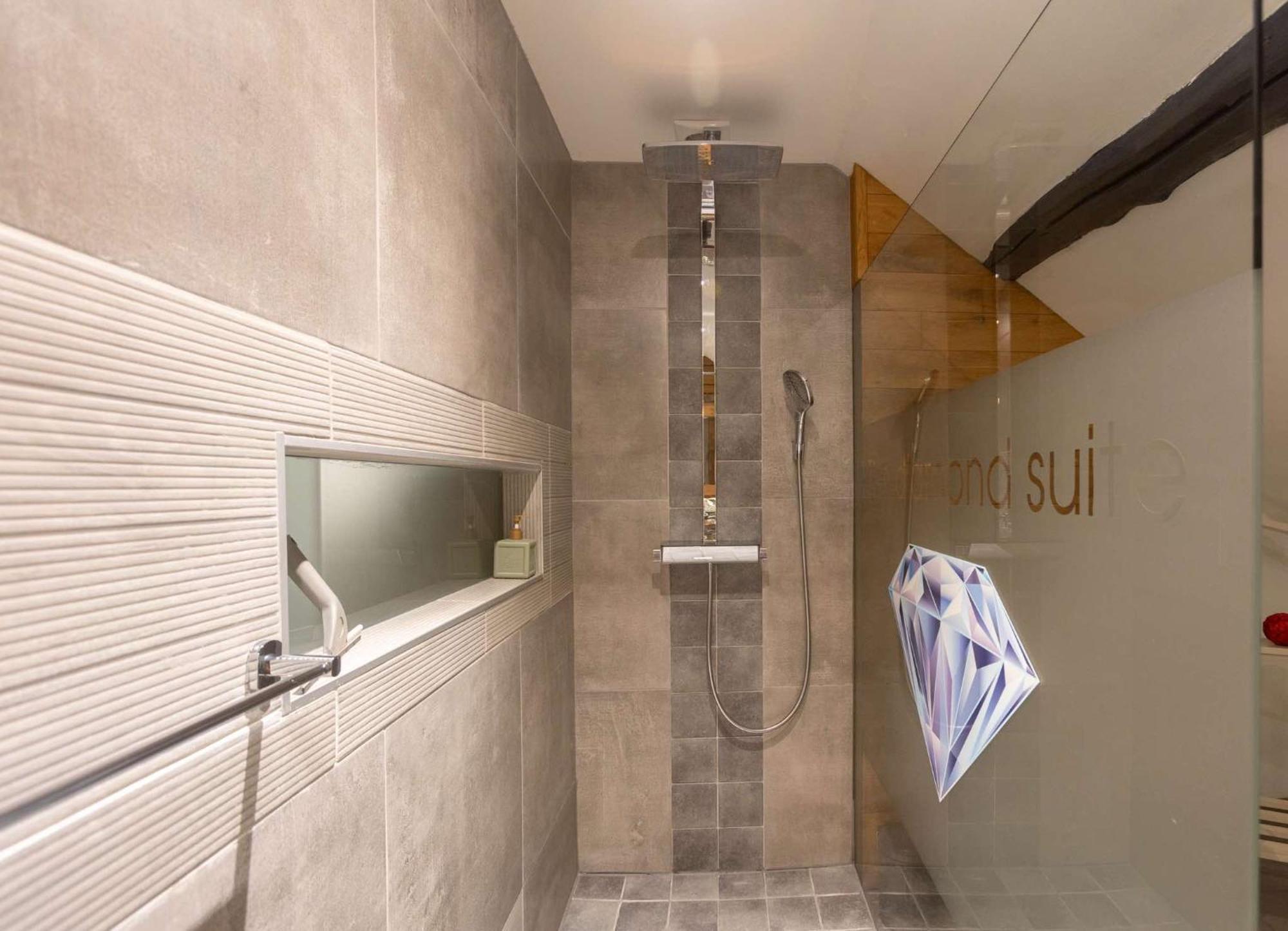 Apartment Design Suite Jehanster Exterior foto